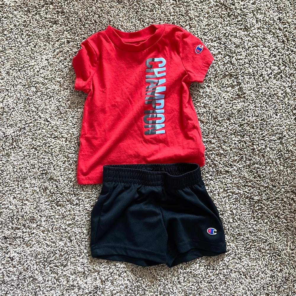 Champion outfit
